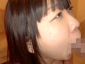 「気持ちいいと、泣いちゃう私って変ですか？」天然記念物級の超恥ずかしがり屋のペチャパイろりんこ保育士さん、涙のAVデビュー　サンプル画像03